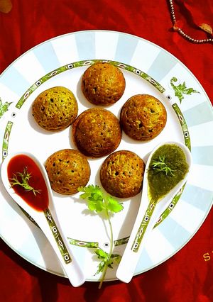 A picture of Green Rava Appe.