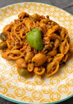 Una foto de Conchiglie con salsa boloñesa al Martini