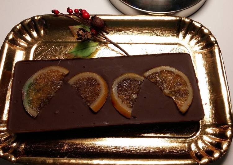 Turrón relleno de mermelada de naranja amarga (sin azúcares añadidos)