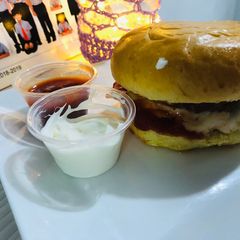 A picture of Sandwich burger.