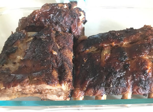 Una foto de Costillas de Cerdo Asadas