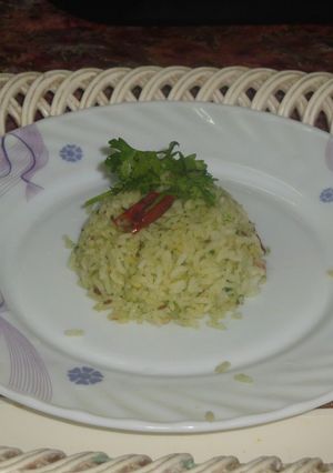 A picture of SPICY  CORIANDER  PULAO.