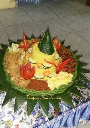 Foto resep Tumpeng Nasi Kuning #dirgahayuindonesia#72tahun#Kemerdekaan