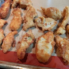 A picture of Keto fried Chicken tenders.