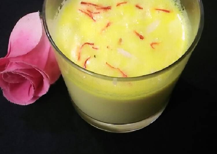 How to Prepare Any-night-of-the-week Kesar Thandai