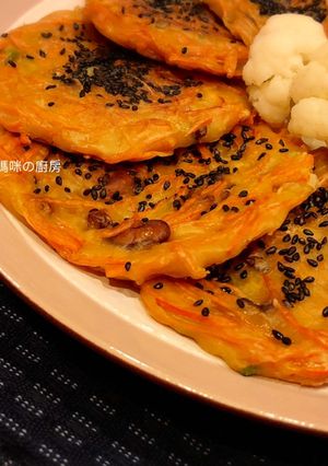 A picture of Carrot Pancakes.
