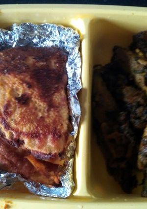 A picture of Besan cheela with karela.protieneyukt recepie.can use in 56 bhog.
