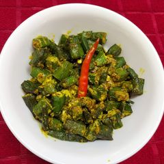 A picture of Shorshe Bhindi or Okra in Mustard Paste.