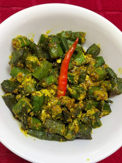 A picture of Shorshe Bhindi or Okra in Mustard Paste.