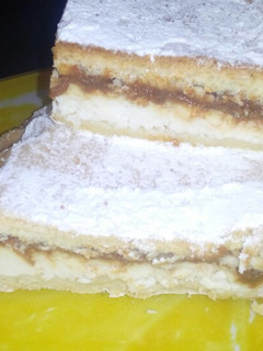 Una foto de Torta de ricota y dulce de leche