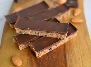 Foto di Barrette mandorle e cioccolato
