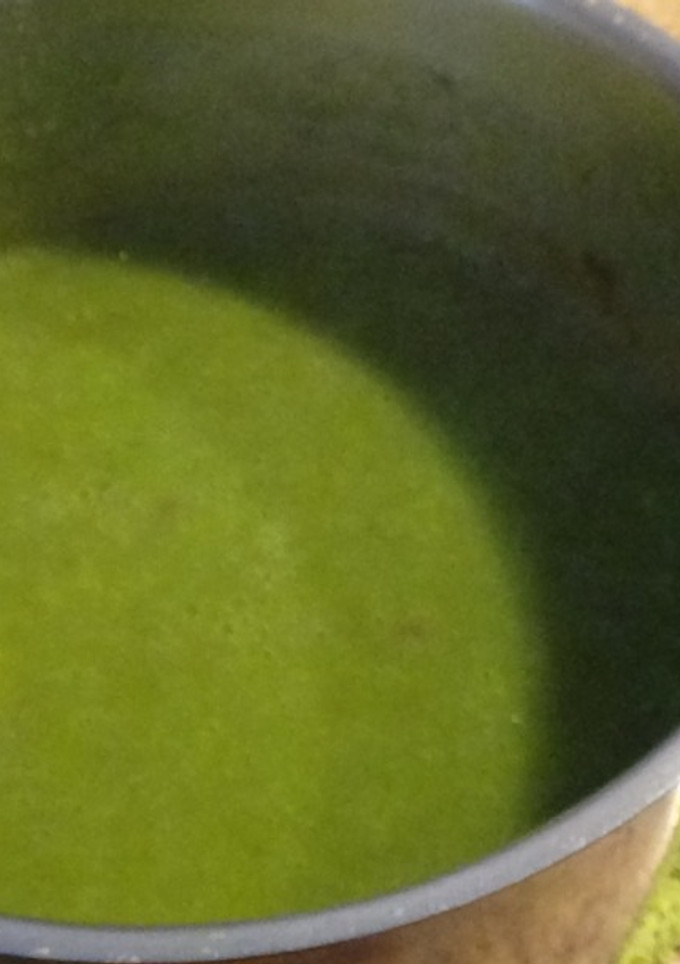 Una foto de Crema de acelgas con pimentón