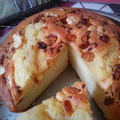 A picture of Simple dry fruit cake.