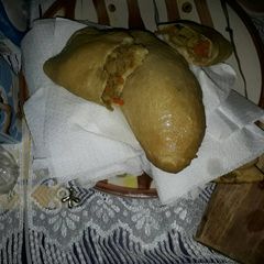 A picture of Hot yummy meatpie.