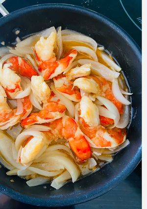 Hình của món Tôm kho tàu hành Tây tỏi.