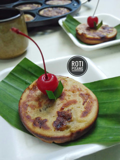 Foto resep Roti/Kue Pisang Bakar (no mixer, no oven)