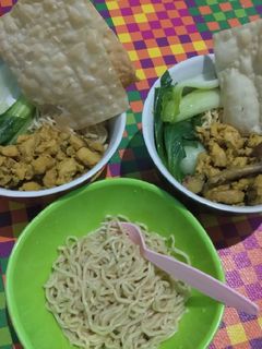 Foto resep Mie ayam abang buatan sendiri (semur ayam)
