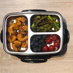 A picture of Thai Shrimps with Asparagus.