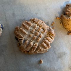A picture of Keto peanut butter cookies.