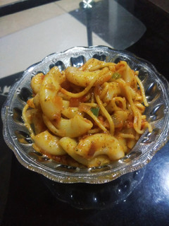 A picture of Red sauce pasta.