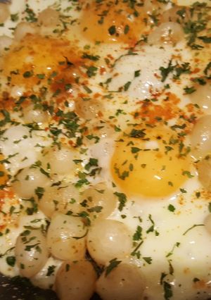 Une photo de Oeufs aux billes d'oignons