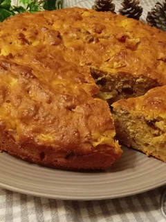 Foto di Dolce con il panettone e cubetti di mele