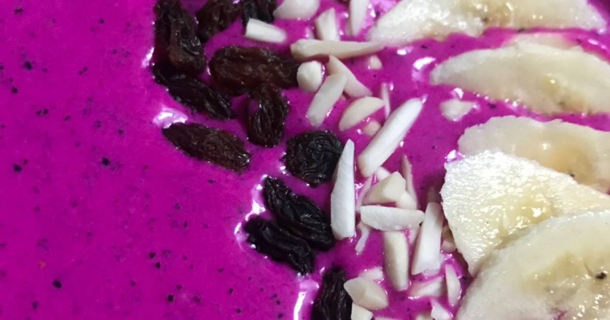 Resep Smoothies bowl buah naga pisang almond oat oleh Theresa Sari