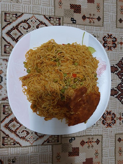 عکسی از دستور ماکارونی با مرغ