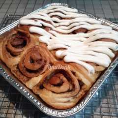 A picture of Cinnamon Roll Cheese Cream.