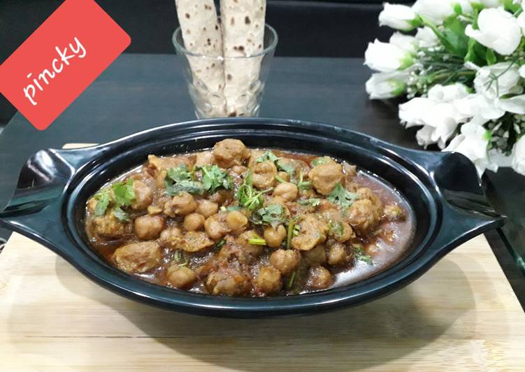 Easiest Way to Cook Perfect Kabuli soyabeen chunks curry
