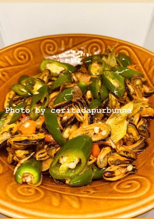 Foto resep Tumis Kerang kupas cabai hijau