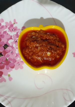 લસણની ચટણી(lasan Chutney Recipe in Gujarati) રેસીપી મુખ્ય ફોટો