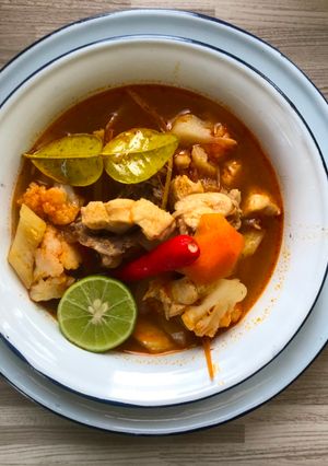 Gambar Tom Yam Ayam ala Thai
