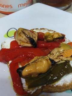 Una foto de Tosta de pimientos fritos