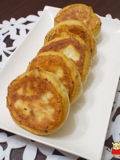 巨無霸高麗菜水煎包 的食譜成品照片