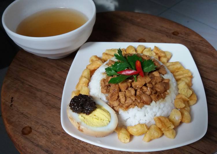 Nasi bakmoy