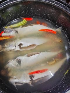 รูปของ ต้มยำปลาทูสด