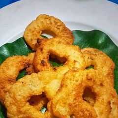Rava Medu Vada A picture of Rava Medu Vada.
