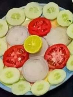 सलाद (salad recipe in hindi) रेसिपी मुख्य फोटो