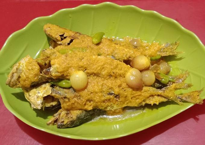 Resep Pesmol Ikan Kembung Oleh Niesha Thalita Iskandar - Cookpad