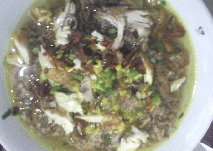 Soto ayam kuning