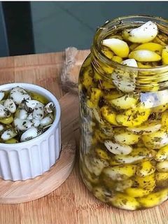 Una foto de Ajo en escabeche