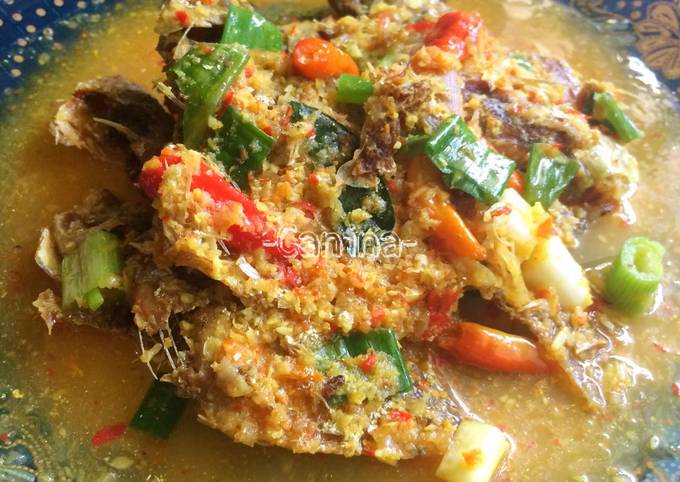 Ikan Selar Bumbu Kuning