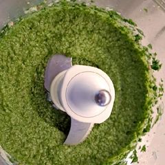 A picture of Basil pesto.