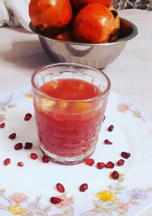 মুসম্বি কমলা ও বেদানার ককটেল(cocktail recipe in Bengali) রেসিপির প্রধান ছবি