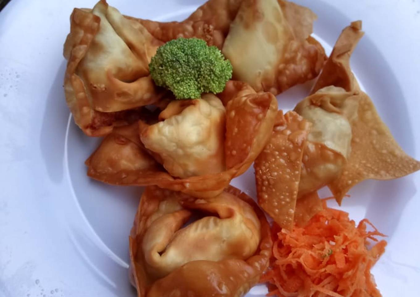 Pangsit isi ayam