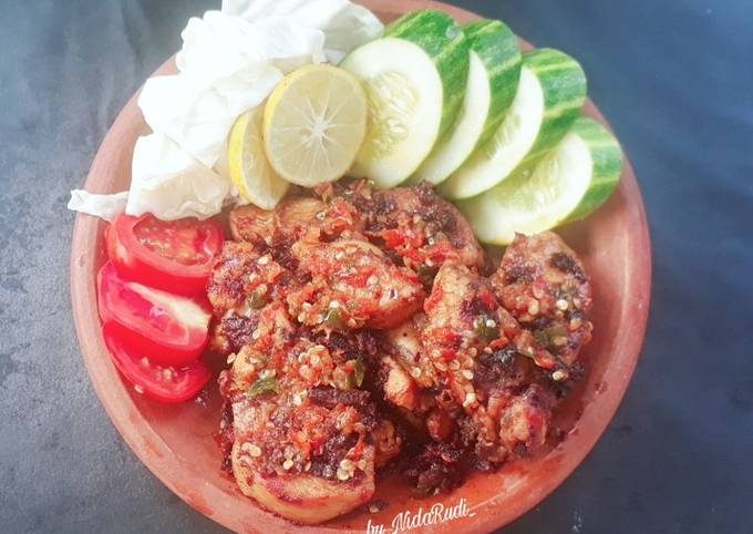 Ayam Bakar Bumbu Rujak + Sambal Bawang