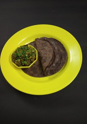 ராகி ரொட்டி செய்முறை முக்கிய புகைப்படம்