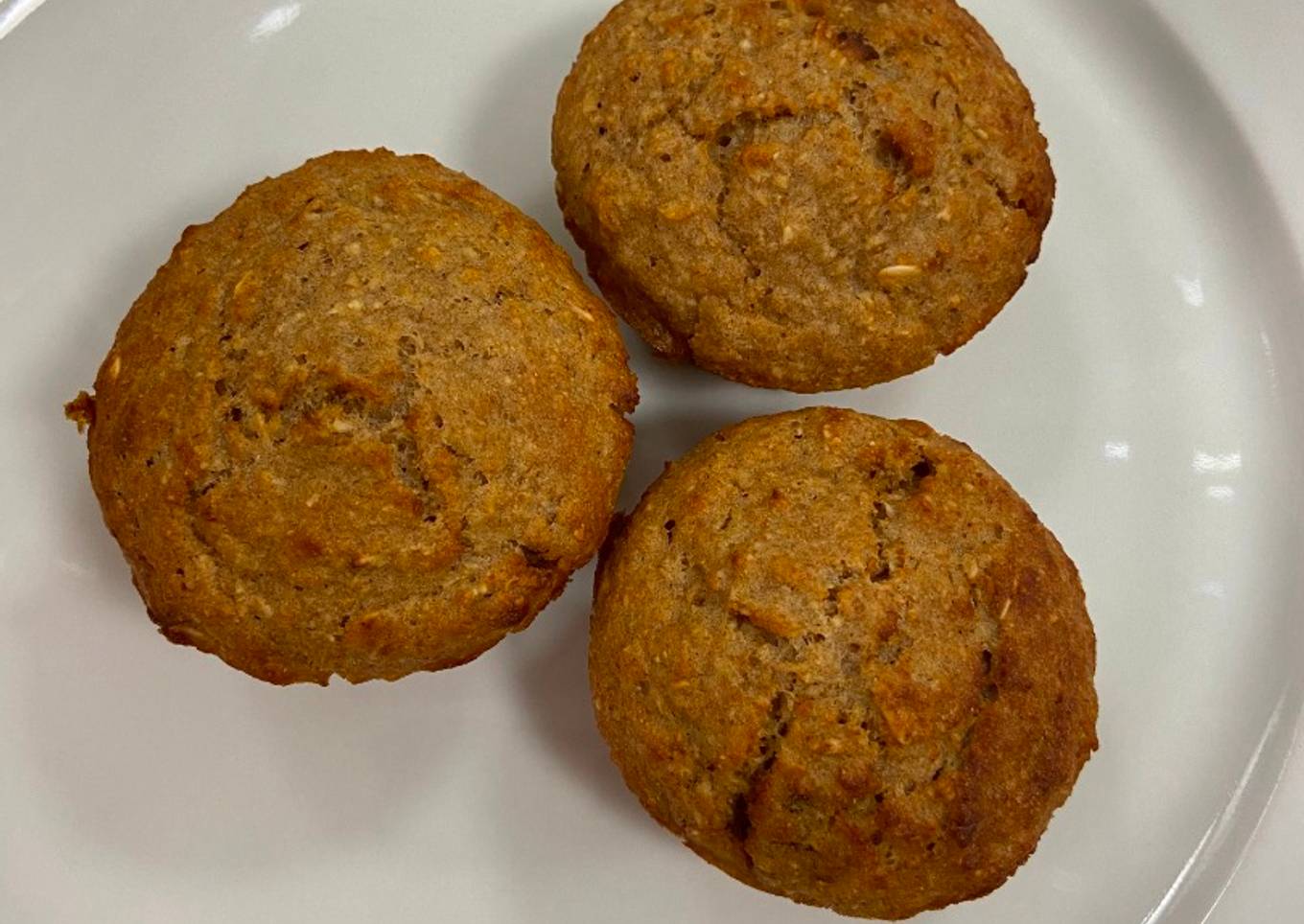 Apple Oatmeal Muffins