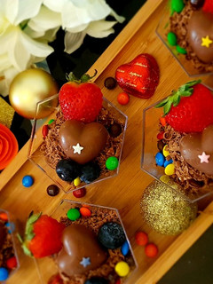 A picture of Oreo Kiri Chees Shots(no bake no mess).